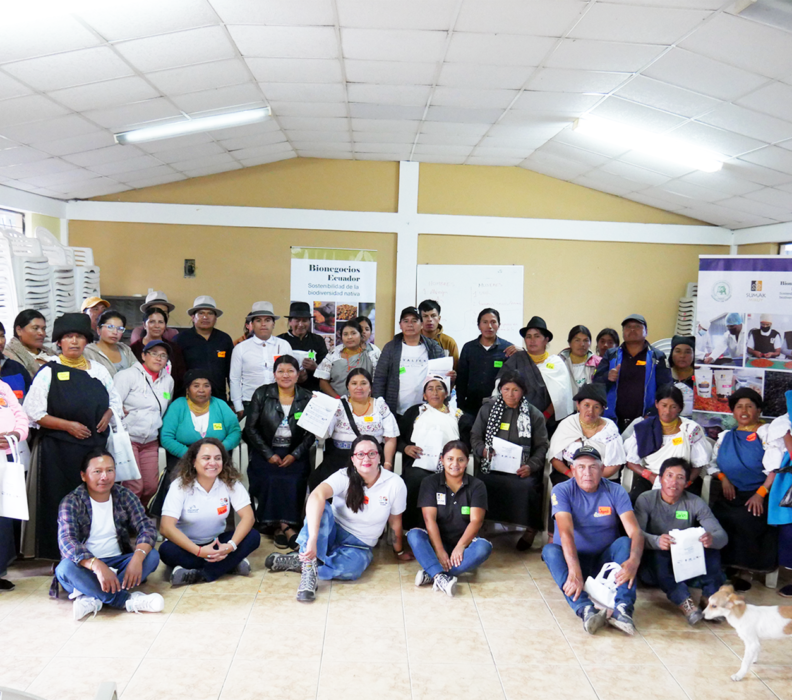 Taller de acercamiento comunitario a productores de uvilla de Imbabura