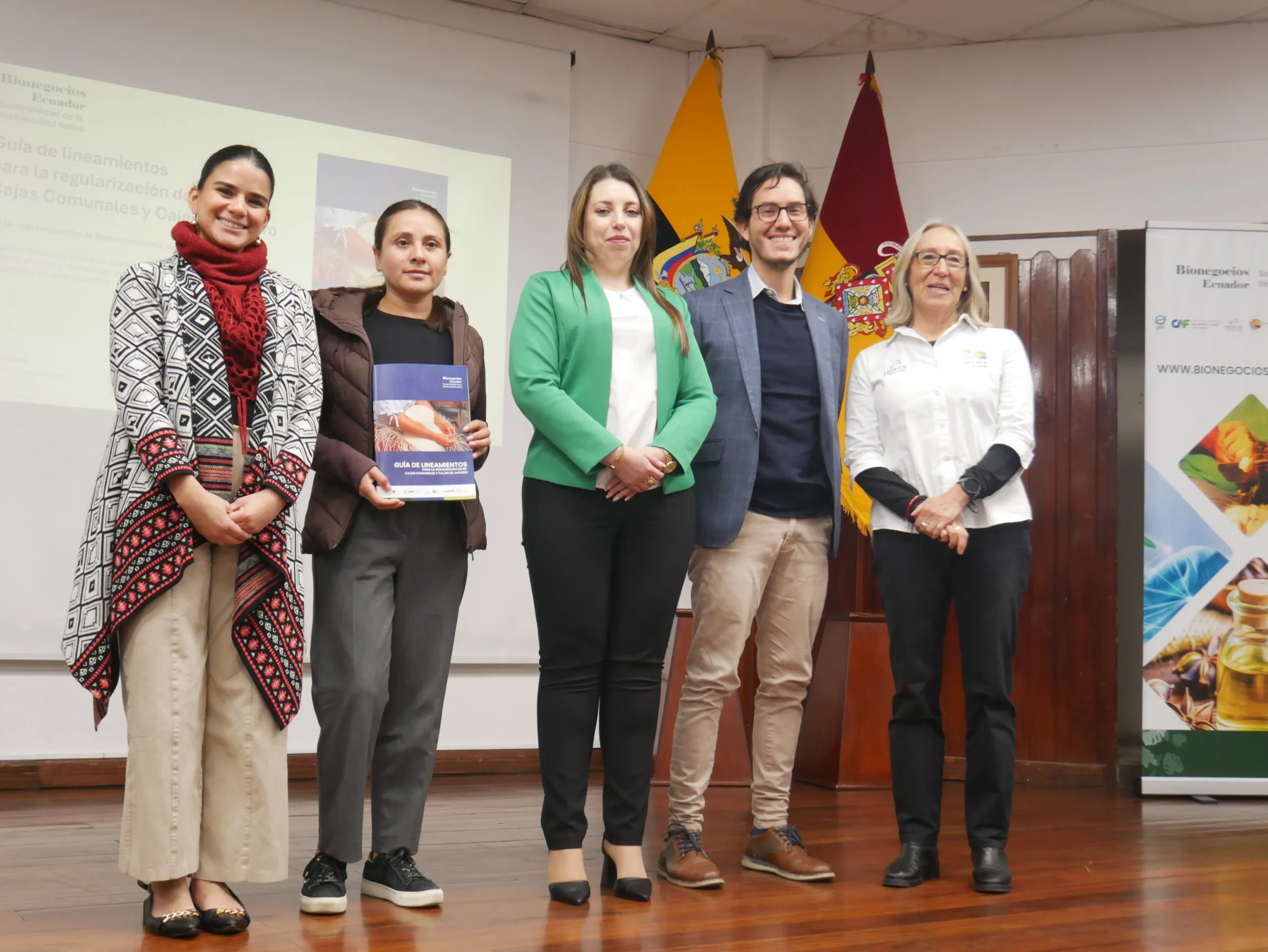 Con amplia participación nacional se presentó en Cuenca guía para fortalecer cajas comunales y cajas de ahorro vinculadas a bionegocios